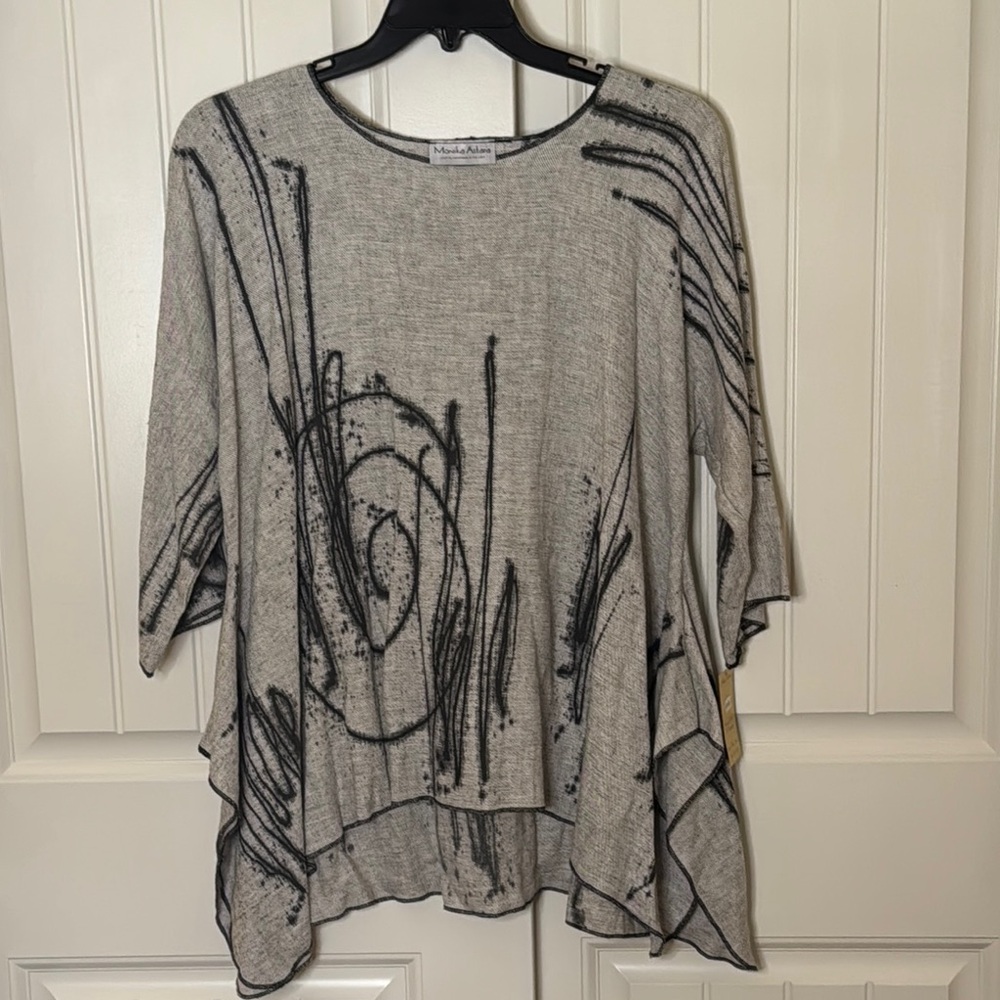 Monika Astara Hand Painted Gray/Black Tunic with 3/4 Sleeves
